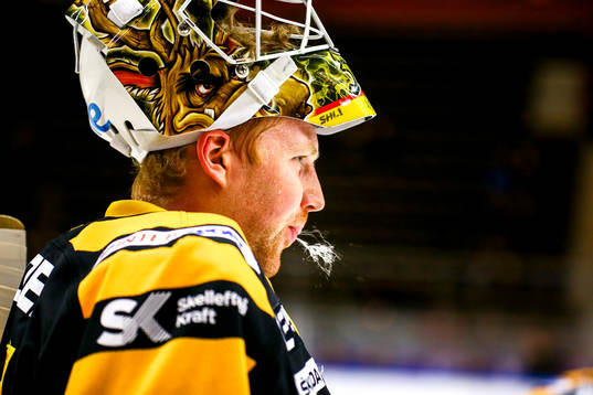 Skellefteås målvakt Erik Hanses