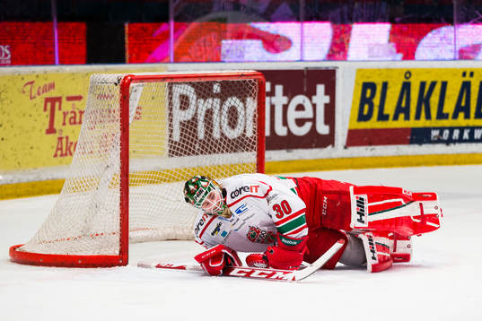 Modos målvakt Linus Ullmark