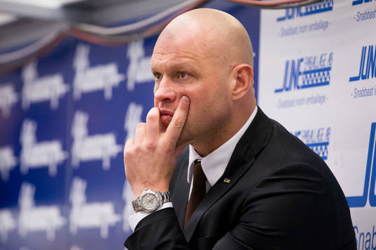 s tränare Andreas Johansson