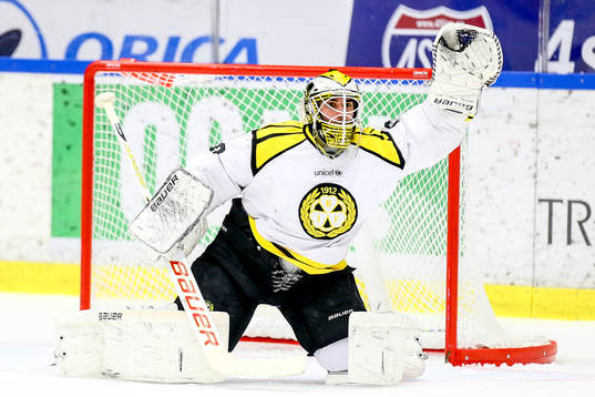 Brynäs målvakt Bernhard Starkbaum
