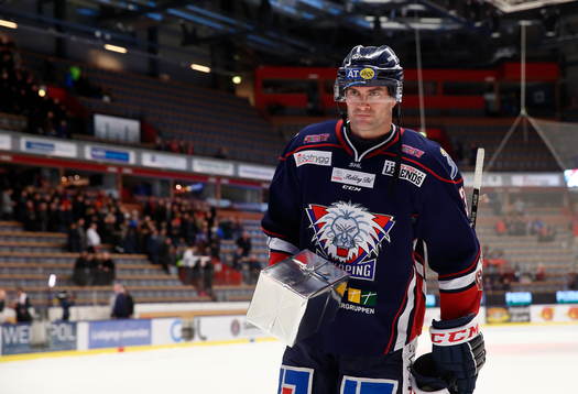 Matchens lirare Linköpings Kent McDonell deppar