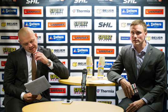 s tränare Andreas Johansson och Frölundas tränare Roger