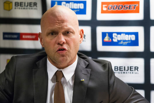 s tränare Andreas Johansson på presskonferensen
