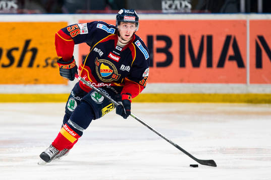Djurgårdens Robin Norell med pucken