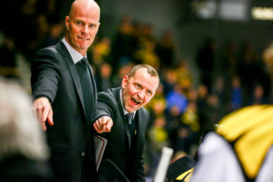 Brynäs tränare Thomas Berglund och Petter Nilsson var