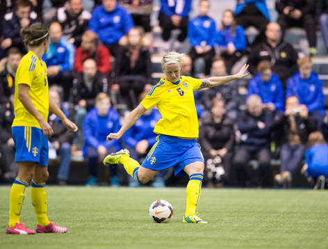 Sveriges Nilla Fischer gör 0-3 på frispark