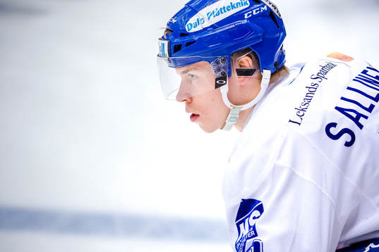 Leksands Tomi Sallinen före ishockeymatchen i SHL mellan