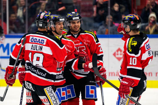 Örebros Tomas Skogs jublar
