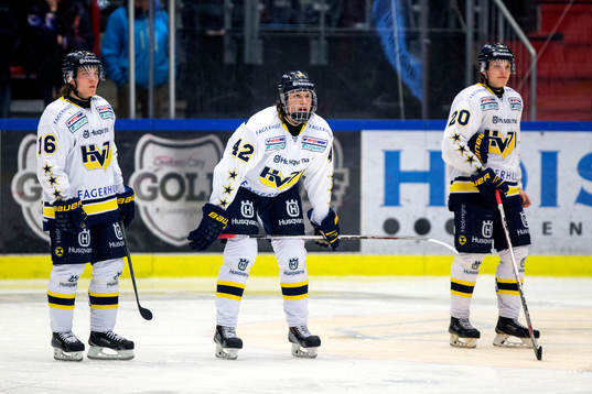 s Filip Sandberg, Filip Ahl och Lawrence Pilut deppar