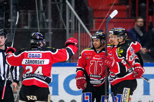 Örebros Marcus Weinstock jublar