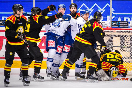 Leksands Tobias Forsberg och Jon Knuts i bråk med