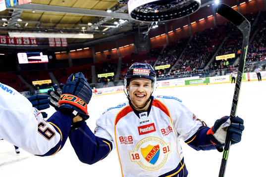 Djurgårdens Tobias Hage jublar