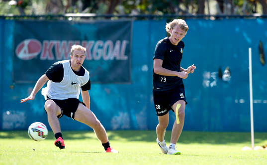 Häckens Joakim Olausson och Kari Arkivuo