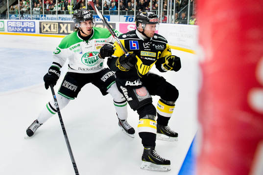 Rögles Daniel Sylwander och Västerås Per Helmersson