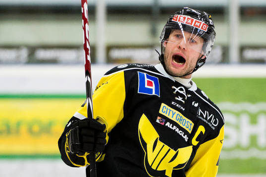 Västerås Per Helmersson jublar