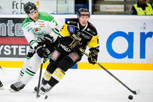 Rögles Andre Deveaux och Västerås Fredrik Johansson