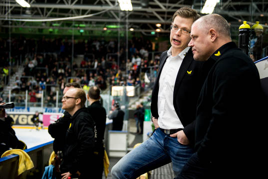 Västerås tränare Martin Filander och assisterande