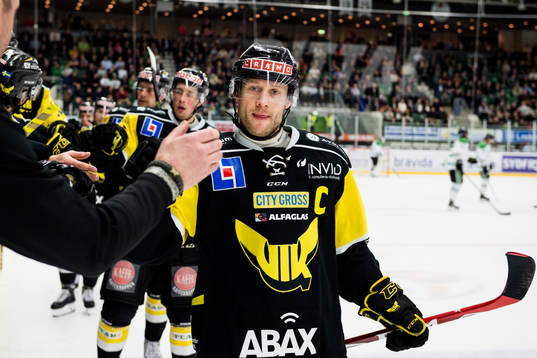 Västerås Per Helmersson jublar