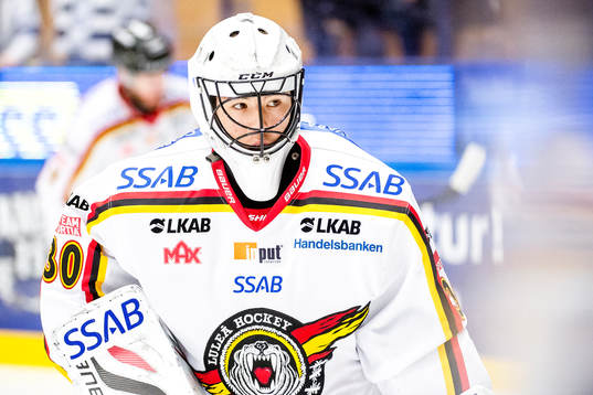 Luleås målvakt Samuel Ward före ishockeymatchen i SHL