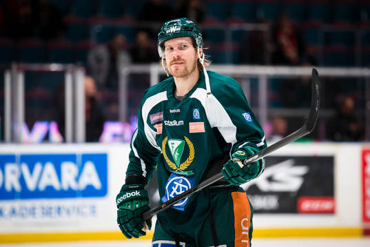 Färjestads Anssi Salmela på uppvärmningen