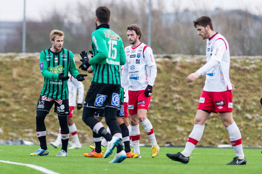 Varbergs provspelare Mats André Kaland jublar