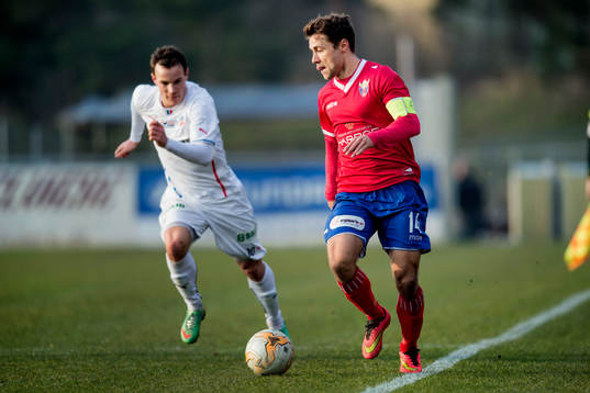 Vestsjällands Rasmus Festersen jagas av Helsingborgs Anton