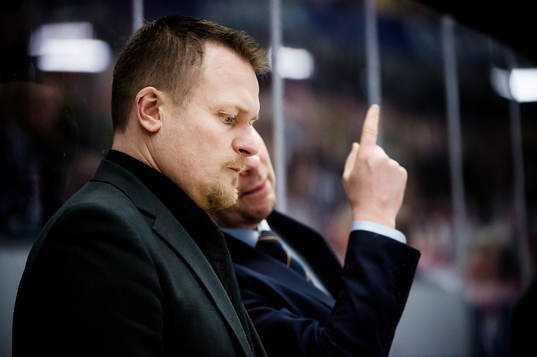 Luleås huvudtränare Joakim Fagervall deppar