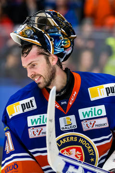 Växjös målvakt Cristopher Nihlstorp firar