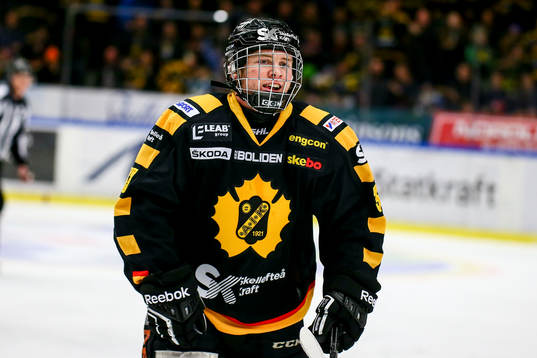 Skellefteås Sebastian Olsson jublar