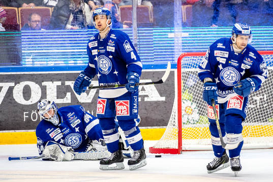 Leksands målvakt Joakim Lundström , Robin Gartner  och
