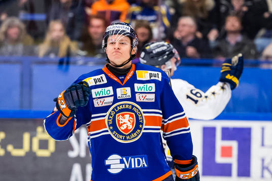 Växjös Rhett Rakhshani firar