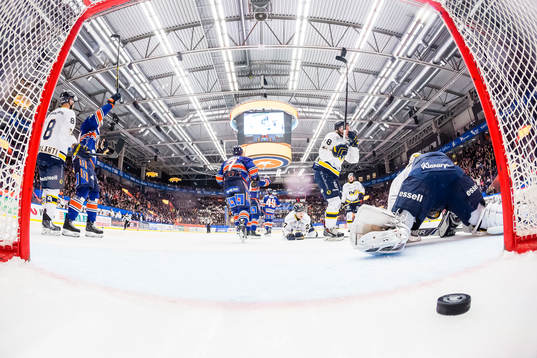 s målvakt Gustaf Wesslau
