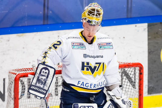 s målvakt Gustaf Wesslau deppar