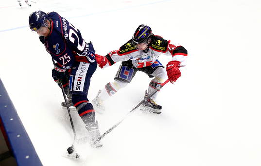 Linköpings Johannes Salmonsson och Örebroz Petr Zamorsky
