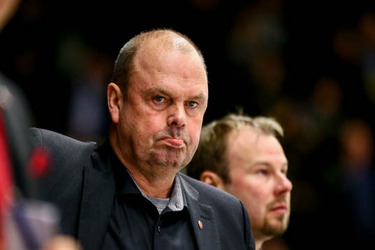 MoDos tränare Per-Erik Johnsson deppar
