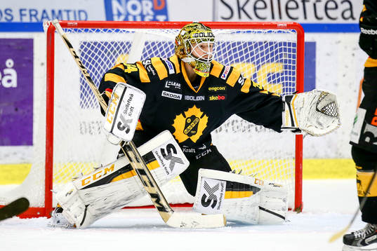 Skellefteås målvakt Erik Hanses