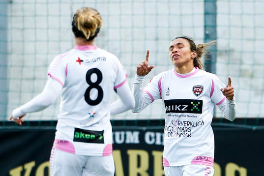 Rosengårds Marta Viera da Silva jublar