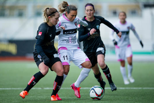 Rosengårds Marta Viera da Silva håller undan för