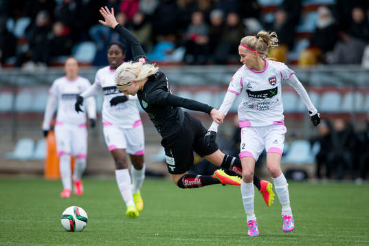 Göteborgs Filippa Curmark faller