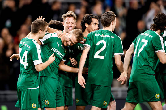 Hammarbys Erik Israelsson jublar