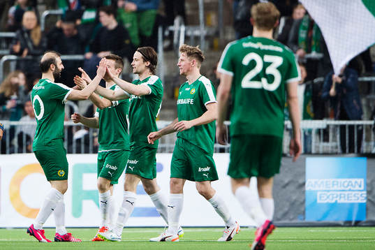 Hammarbys Linus Hallenius jublar