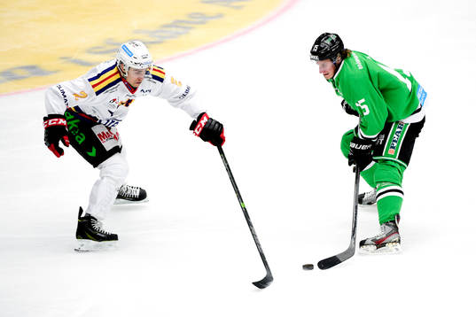 Malmö Redhawks Nils Andersson och Rögles Jakob Lilja