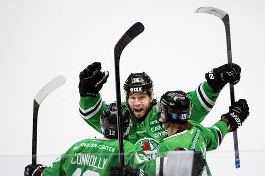Rögles Jordan Smotherman (m), Jack Connolly och Jakob