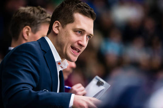 Växjös tränare Sam Hallam