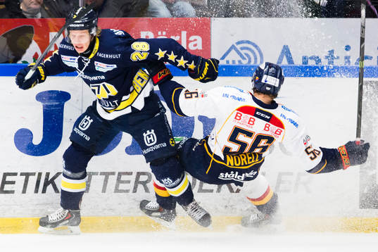 s Anton Bengtsson mot Djurgårdens Robin Norell