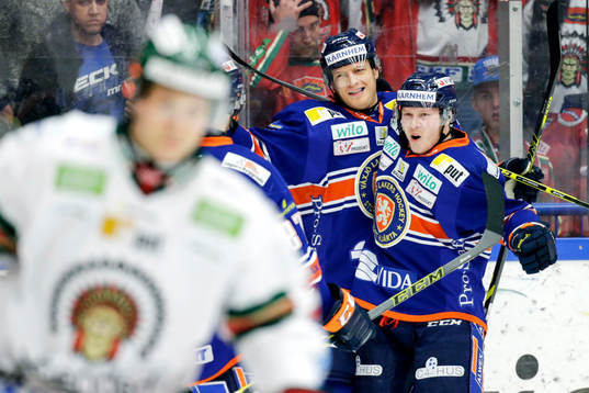 Växjös Nick Johnson jublar