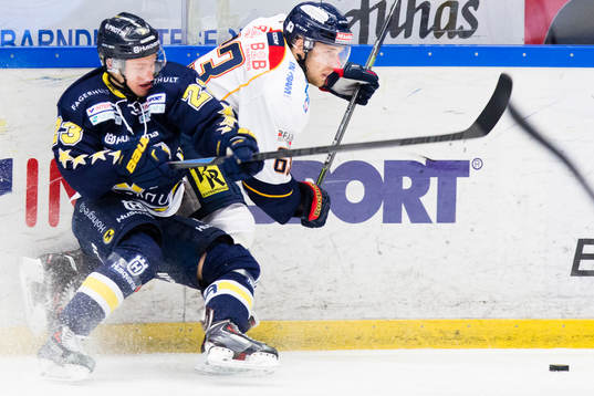 s Sebastian Strandberg mot Djurgårdens Tobias Hage