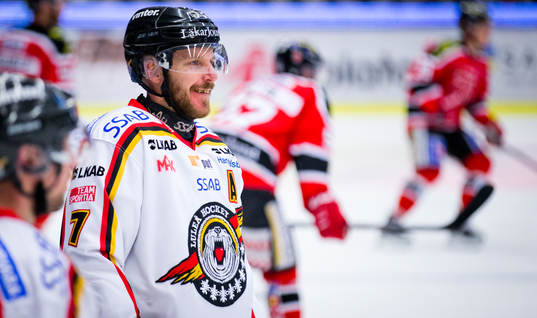 e match mot Örebro