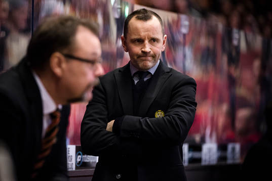 Brynäs huvudtränare Thomas Berglund  deppar