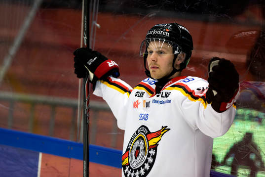 Luleås Lucas Wallmark jublar